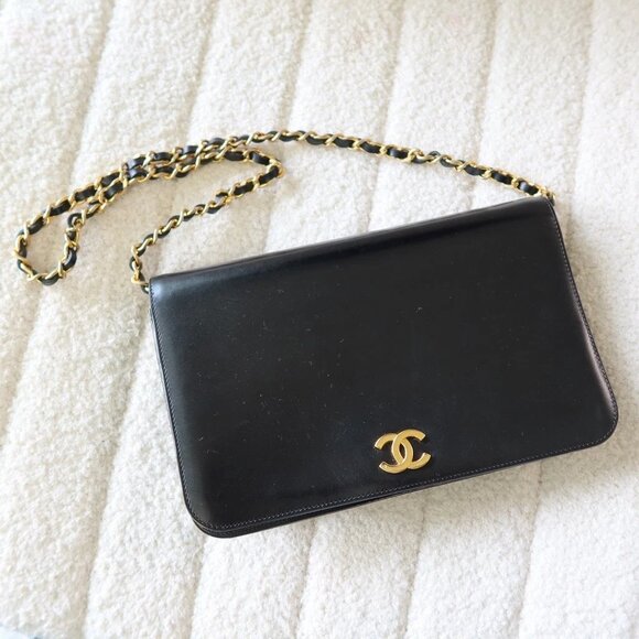 CHANEL Handbags - Authentic CHANEL Classic single flap calf skin smooth shoulder bag